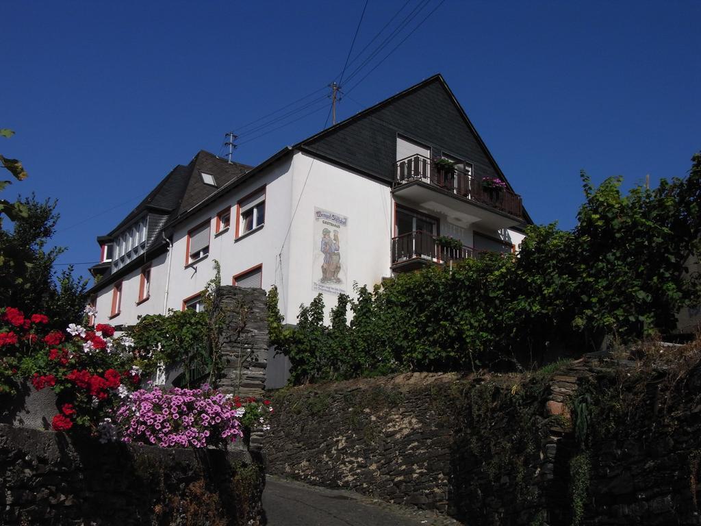 Hotel Weingut Stiftshof Enkirch Exteriér fotografie